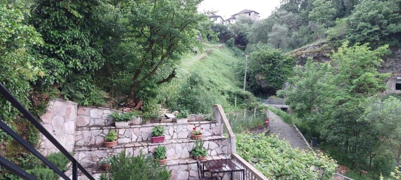 Kale Guesthouse Gjirokastër Exterior foto